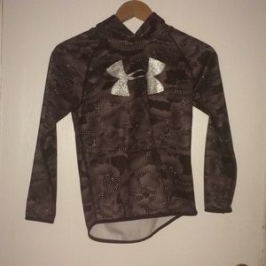 Under Armor Sweat Shirt